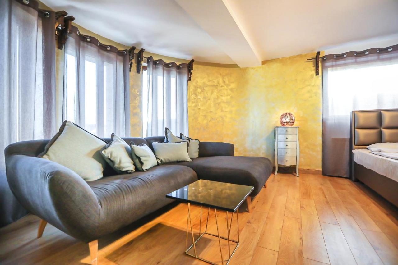 Transilvania Mansion Брашов Экстерьер фото