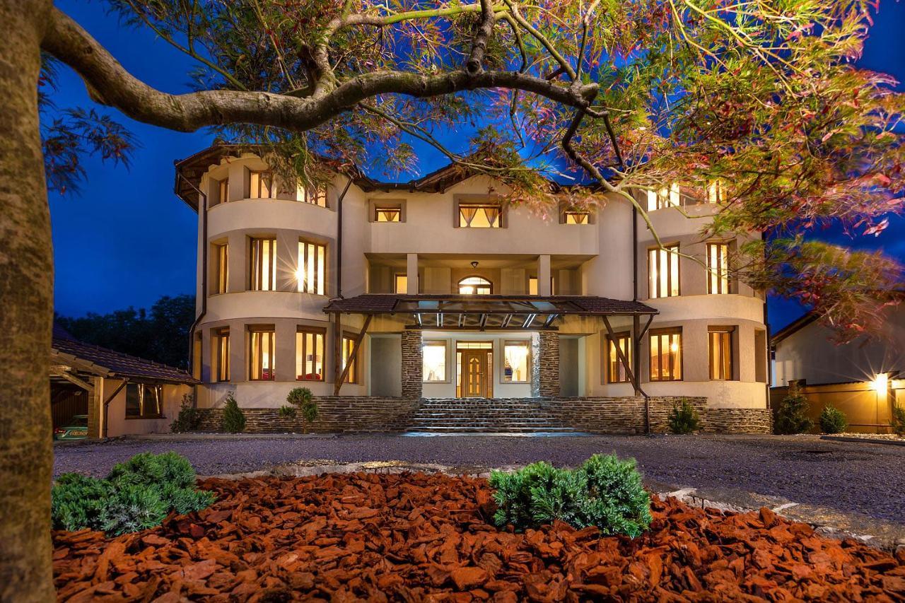 Transilvania Mansion Брашов Экстерьер фото