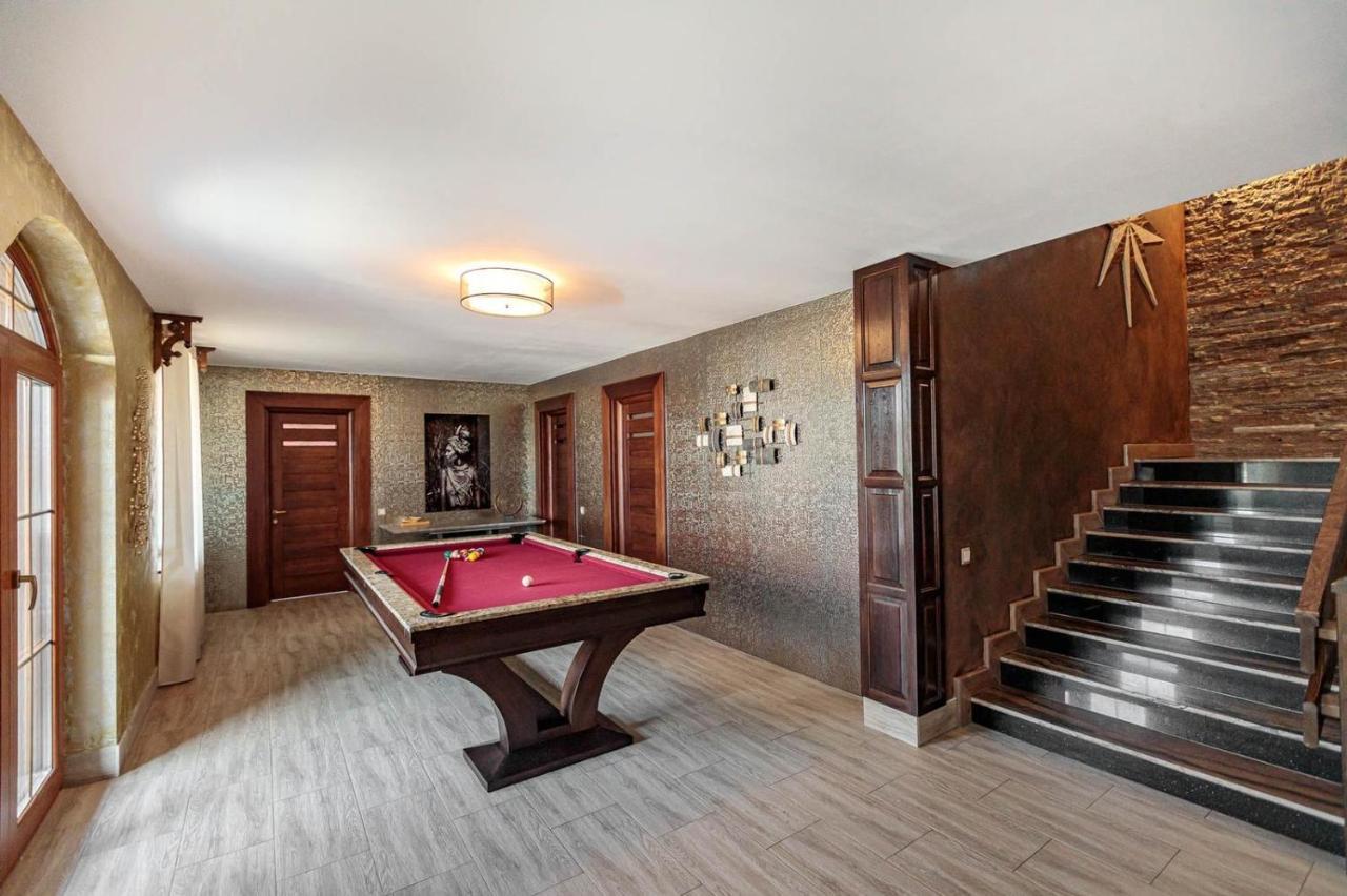 Transilvania Mansion Брашов Экстерьер фото
