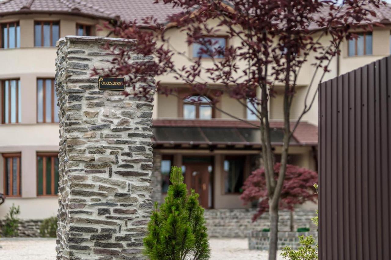 Transilvania Mansion Брашов Экстерьер фото