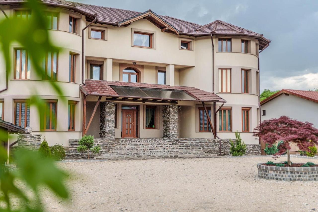 Transilvania Mansion Брашов Экстерьер фото